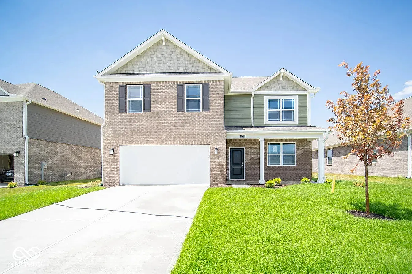 5 bed, 2600 sqft, $2,460 — Photo 1