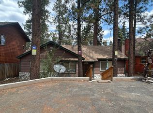 213 E Aeroplane Blvd, Big Bear City, CA 92314