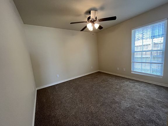 3rd image of 10327 Avenue X