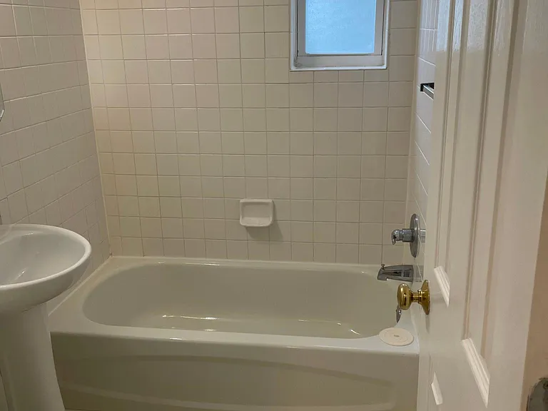 730 Brandywine St SE #303 — Photo 2