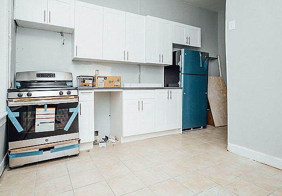 3rd image of 1131 Rogers Ave #2