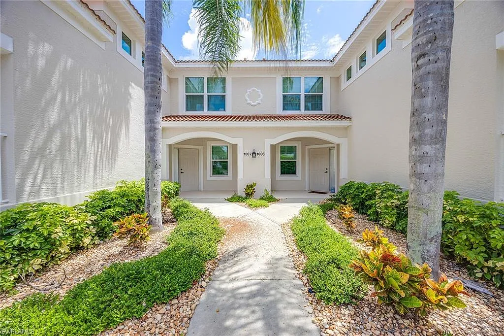 2 bed, 2.0 bath, 1209 sqft, $6,000 — Photo 1