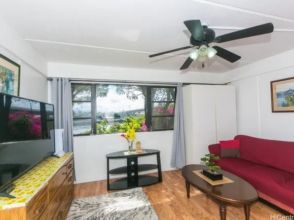 98-310 Kamehameha Hwy APT 240, Aiea, HI 96701