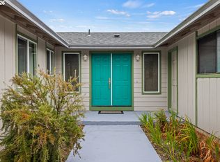2521 Delores Ln, North Bend, OR 97459