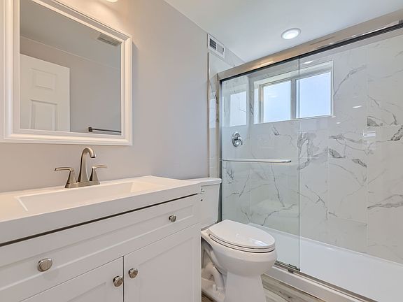 3rd image of 3227 N Steele St #1