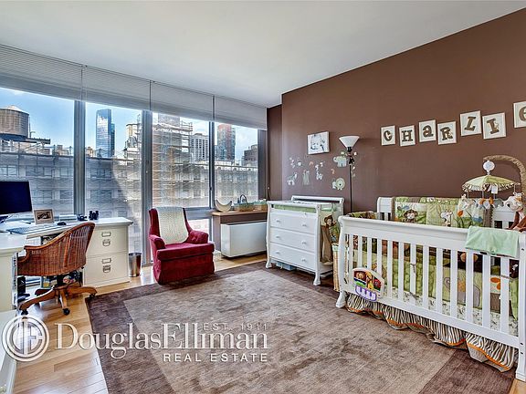 2nd image of 225-227 W 60th St #9C