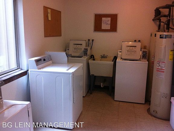 5th image of 3411 S Chicago Ave #8