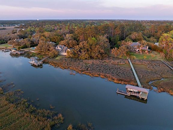 4th image of 376 Major Wright Rd