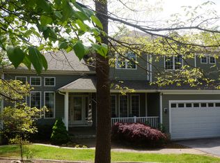 210 Inlet Dr, Wirtz, VA 24184