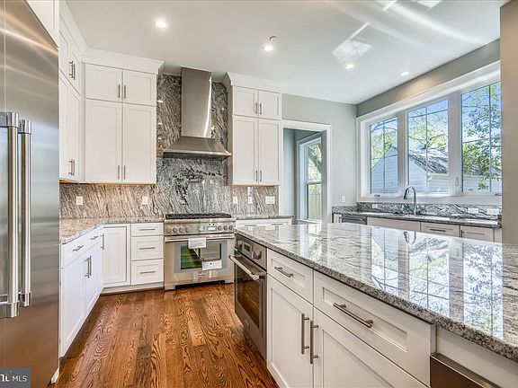 2nd image of 4521 Dresden St