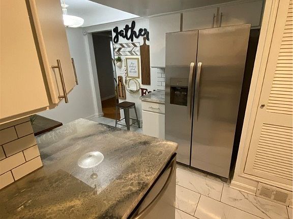 3rd image of 3342 E 146th St