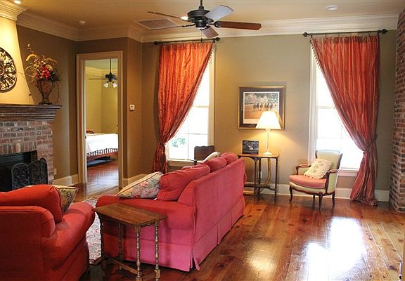 4th image of 125 Emily Cir