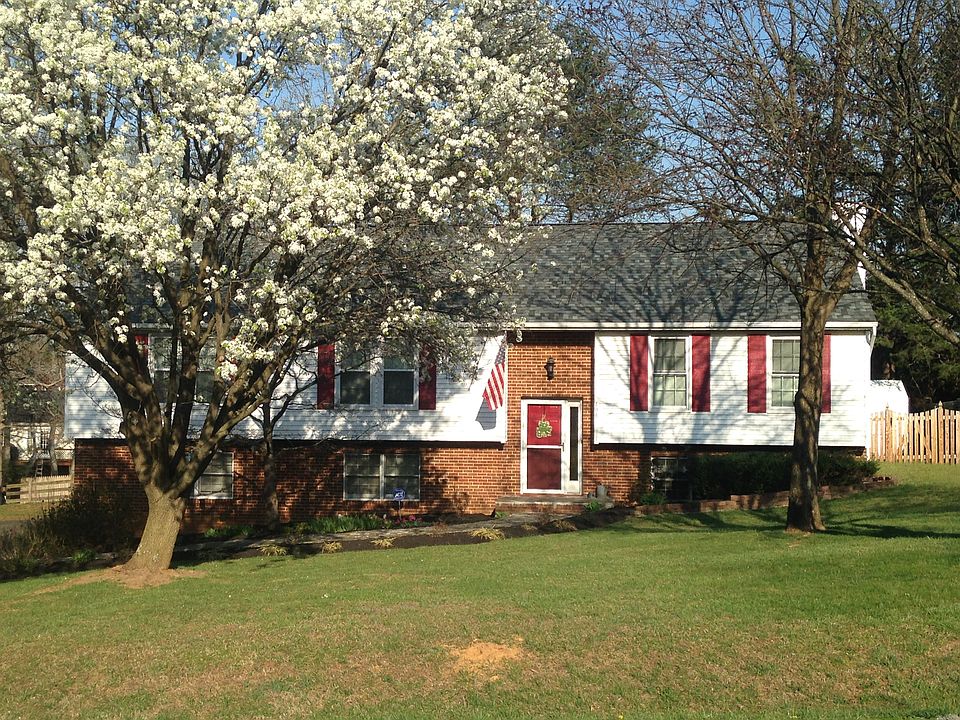 105 Cleremont Drive