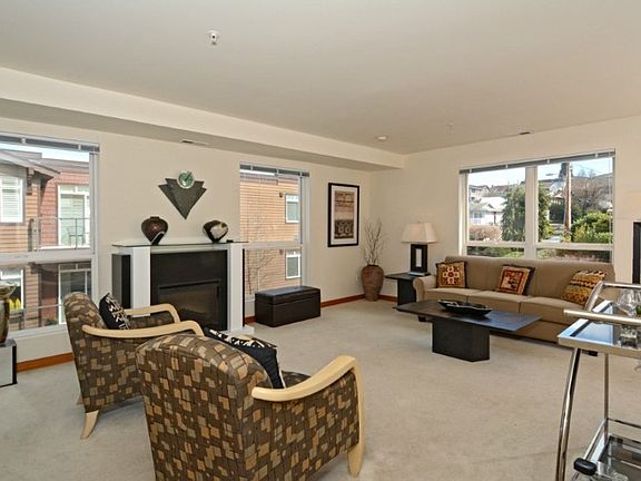 4th image of 504 Holly Dr Unit 303
