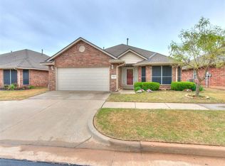 17620 Palladium Ln, Edmond, OK 73003