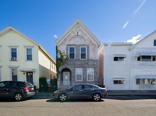 29 George St, Green Island, NY 12183