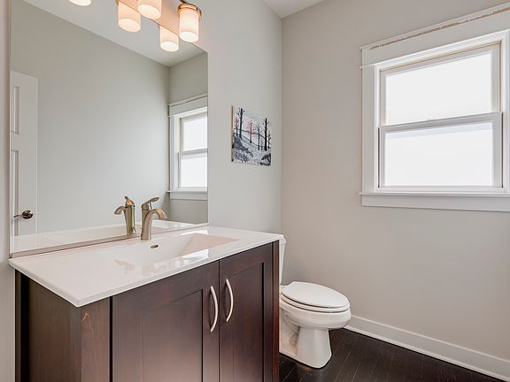 4th image of 27106 Thornwood Blvd