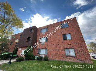 1703 W Dennis Dr UNIT B-3, Mount Prospect, IL 60056