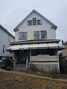706 12th St, Franklin, PA, 16323
