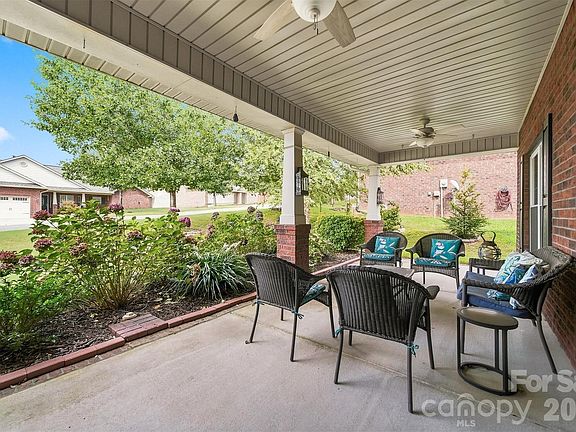 3rd image of 7244 Kenyon Dr