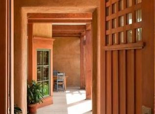 992 Old Pecos Trl, Santa Fe, NM 87505