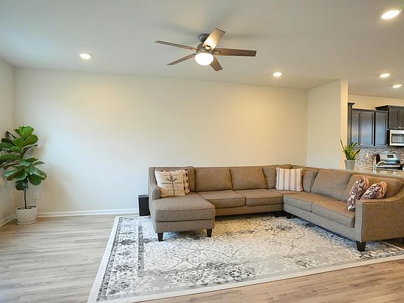5th image of 5 Verona Ln #5