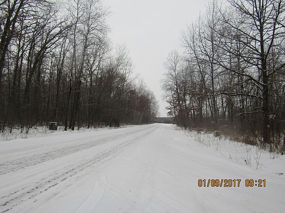 4th image of 14427 580th St