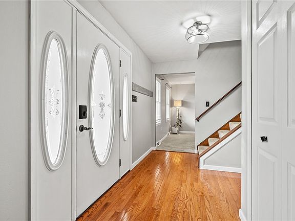 3rd image of 50 Regola Dr
