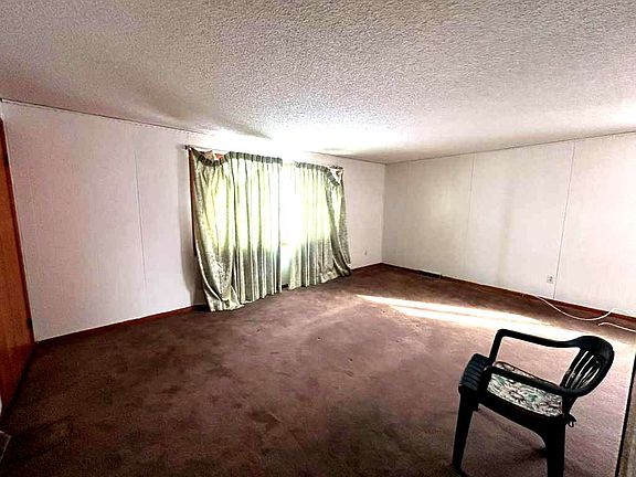 2nd image of 145 Crandon Blvd #1