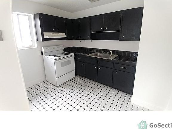 4th image of 134 SW 5th Ct