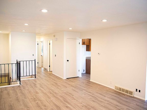 2nd image of 1793 S Laurelhurst Dr