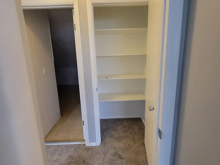 1931 Blackthorn Dr — Photo 13