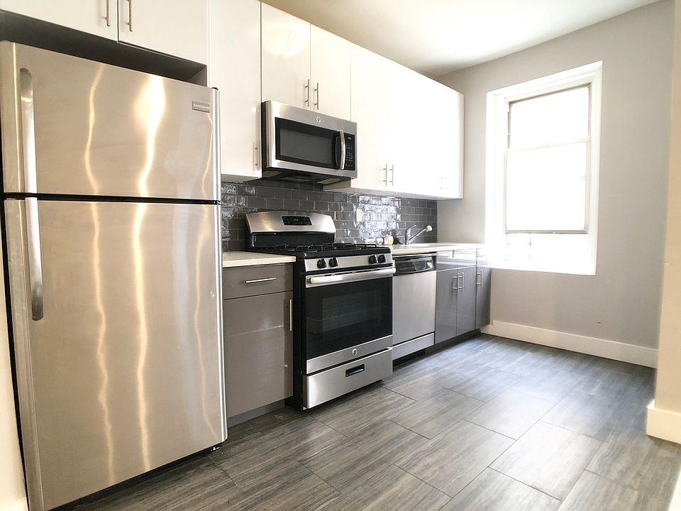 1st image of 1120 Bergen St #32E