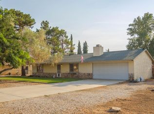 10594 Kiavan Rd, Apple Valley, CA 92308