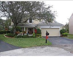 2nd image of 3833 Lancewood Dr