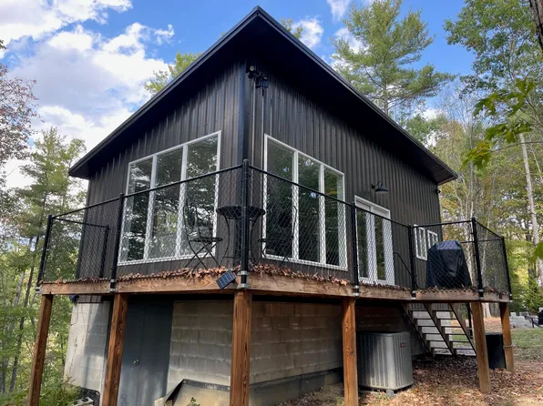 200 Mason Ln, Nimitz, WV 25978