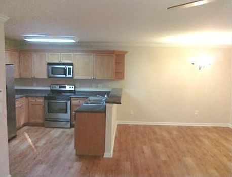 4th image of 728 Skyview Dr