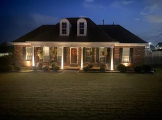 11 Sterling Farm Dr, Atoka, TN 38004