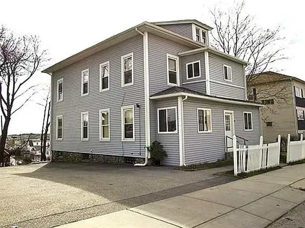 56 Plantation St, Worcester, MA 01604