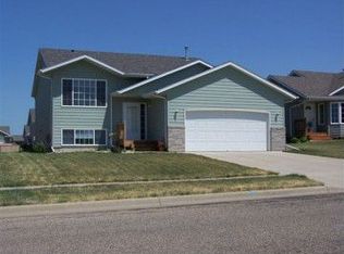 7328 W 53rd St, Sioux Falls, SD 57106