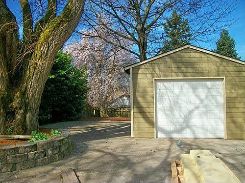3rd image of 3510 NE 53rd St