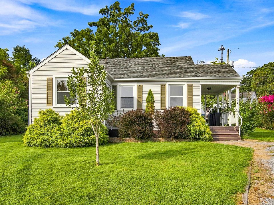 1st image of 108 Jackson Cir
