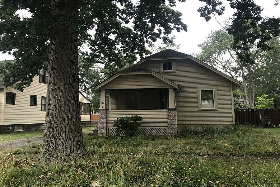 1st image of 756 Hazelwood Ave SE