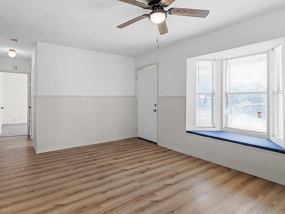 4th image of 420 Alicia Ave