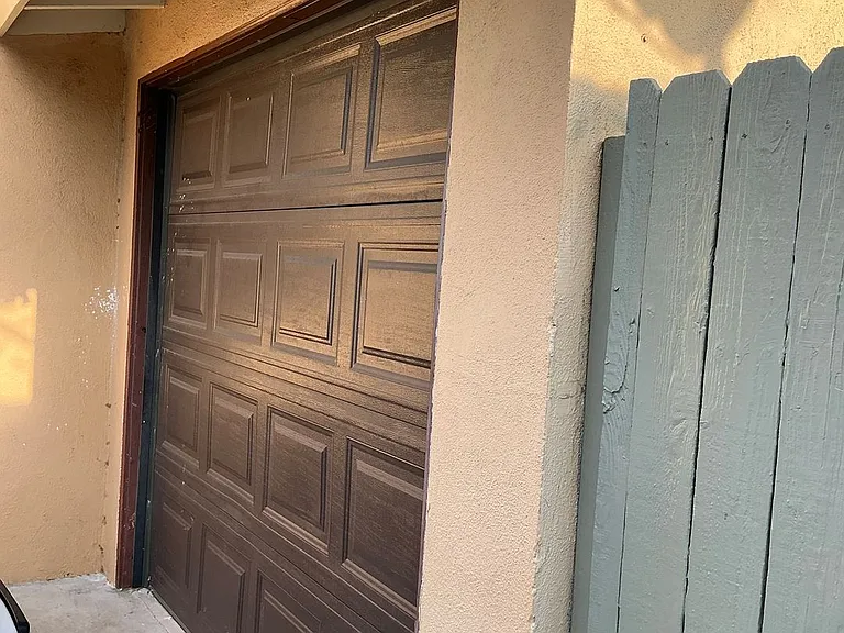 233 E La Veta 492 S — Photo 27