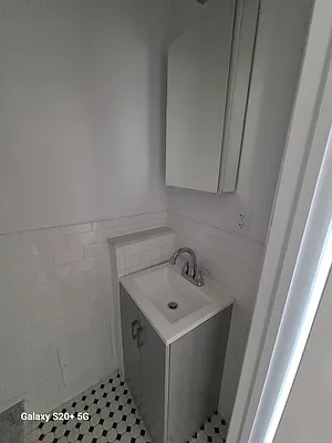 Rented by Corcoran | media 9