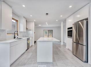 129 Apple Hill Rd, Winnipeg, MB R3Y1A7