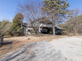 233 Annette Ave, Woonsocket, RI 02895