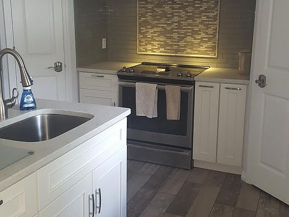 3rd image of 9 Leidel Dr