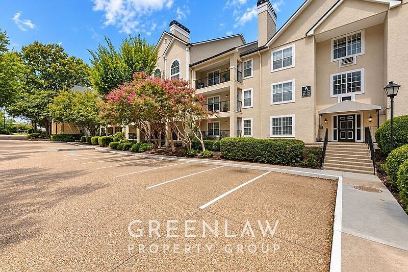 1st image of 3655 Habersham Rd NE APT 131